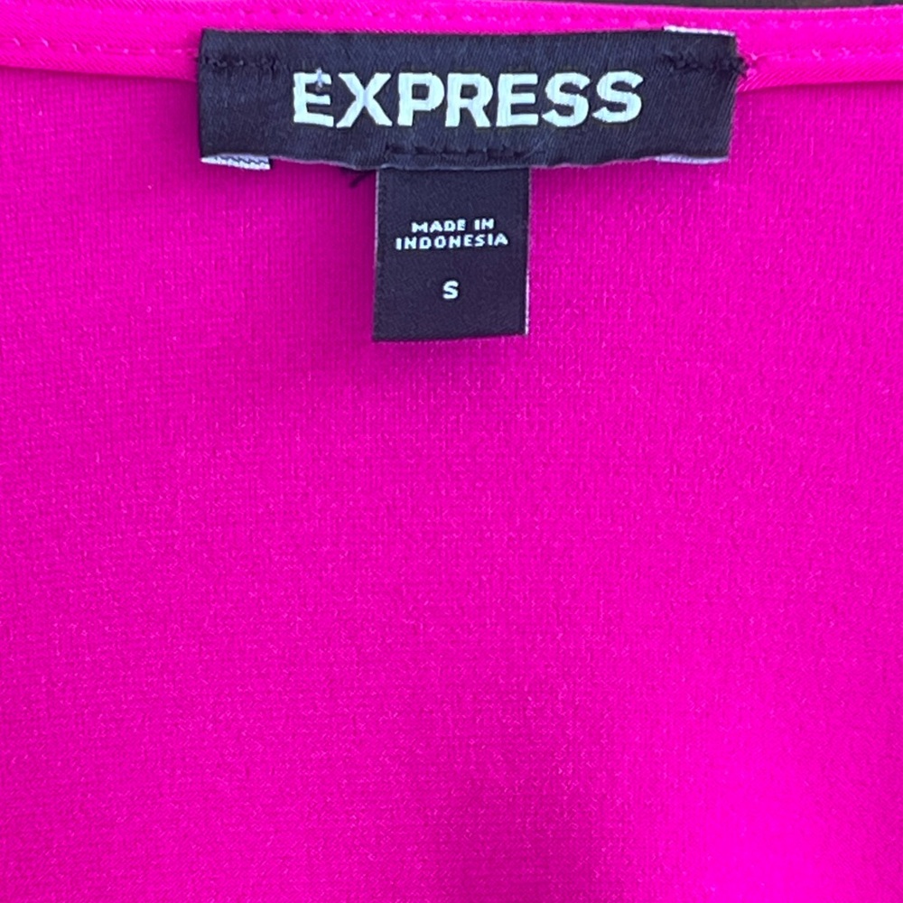 Express pink long-sleeve v-neck bodysuit - Picture 8 of 10